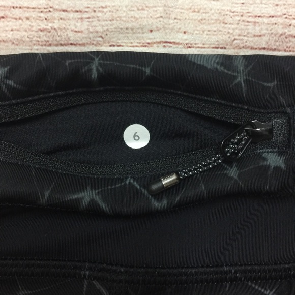 Lululemon Inspire Crop II Star Crushed Coal Black - Picture 5 of 8